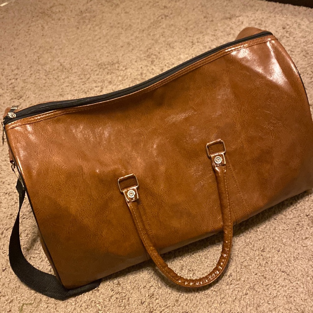 Minimalist Weekender/Travel bag - great condition